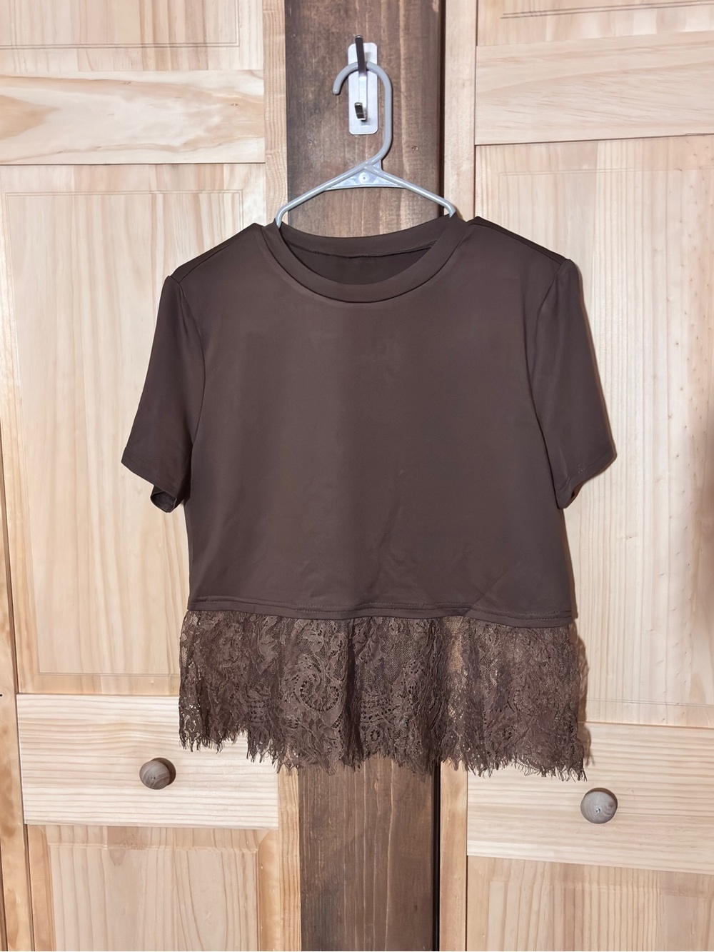 NWOT Lace Hem Short Sleeve Top